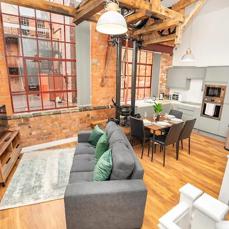 Stunning 2 Bed Warehouse Apartment, Apartment *
